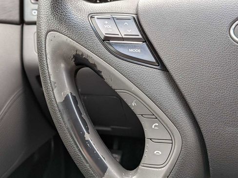 Used 2011 Hyundai Sonata GLS image 23