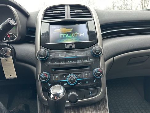 Used 2015 Chevrolet Malibu LT w/ Leather Package image 12