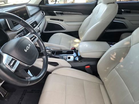 Used 2022 Kia Telluride SX w/ Towing Package AWD/4WD image 17