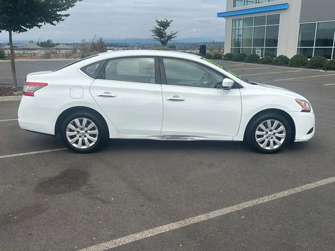 Used 2015 Nissan Sentra SV image 4