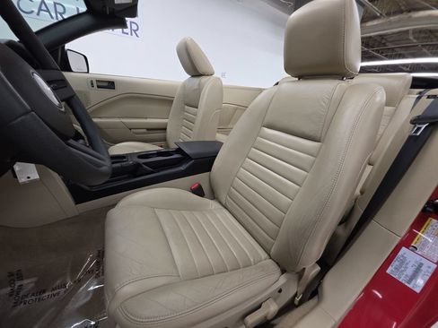 Used 2007 Ford Mustang GT Premium RWD image 35