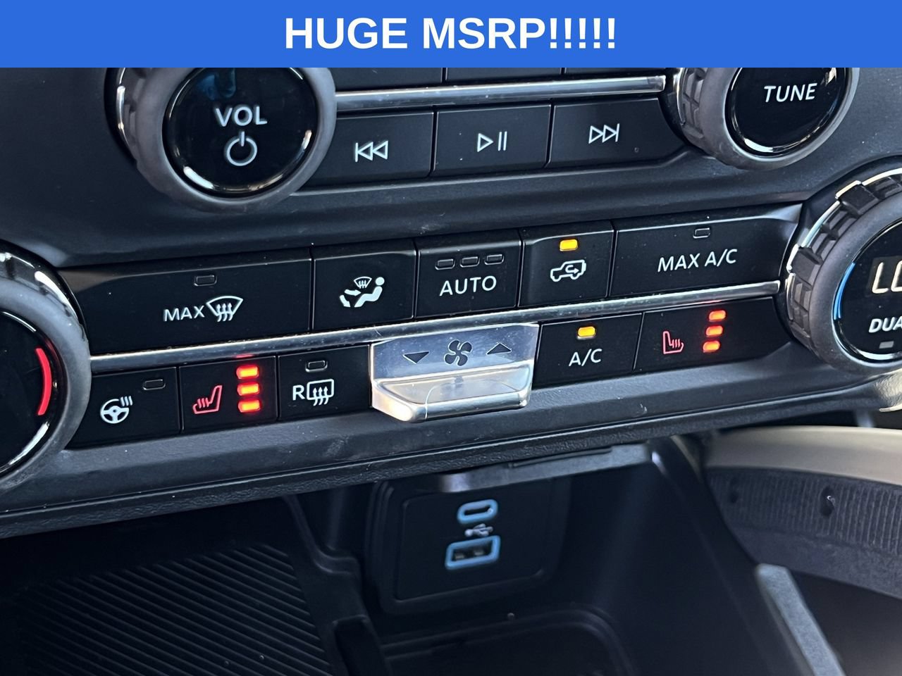 Used 2025 Ford Bronco Badlands w/ Sasquatch Package AWD/4WD image 20