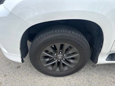 Certified 2023 Lexus GX 460 Premium w/ Premium Package AWD/4WD image 8