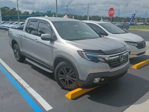 Used 2019 Honda Ridgeline Sport image 1