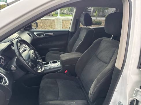 Used 2014 Nissan Pathfinder SV FWD image 13
