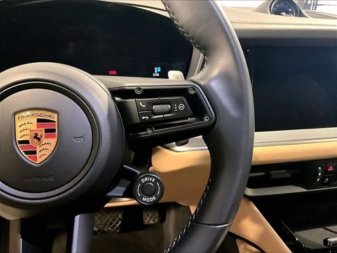 Certified 2025 Porsche Cayenne Coupe AWD/4WD image 24