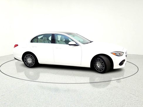 Used 2025 Mercedes-Benz C 300 Sedan image 14