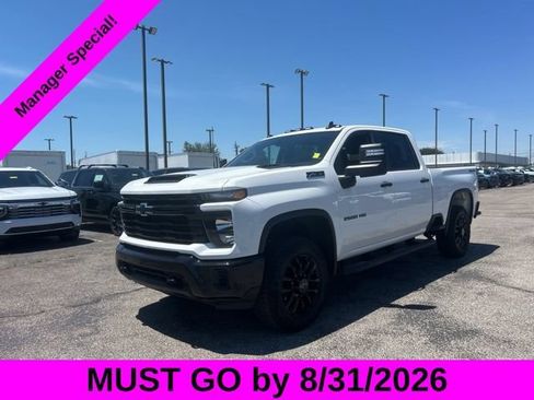 Used 2025 Chevrolet Silverado 2500 Custom w/ Custom Value Package AWD/4WD image 7