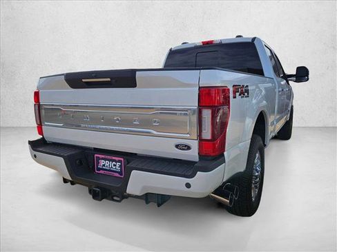 Used 2022 Ford F250 Limited image 4