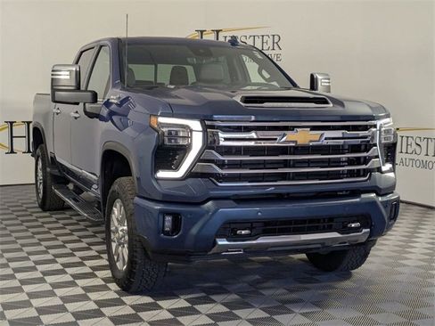 Certified 2024 Chevrolet Silverado 2500 High Country w/ Technology Package image 2