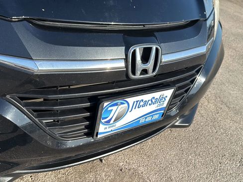 Used 2018 Honda HR-V LX image 25