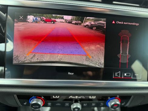 Used 2020 Audi Q3 2.0T Premium Plus image 18