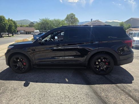 Used 2022 Ford Explorer ST w/ Equipment Group 401A AWD/4WD image 6