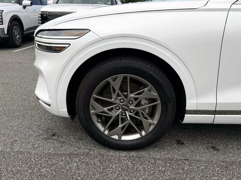 Certified 2025 Genesis GV70 2.5T AWD/4WD image 7