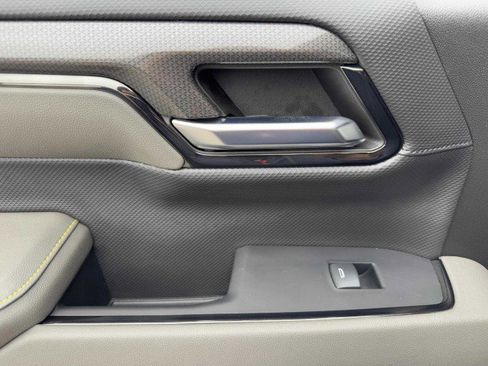 Used 2024 Chevrolet Silverado 1500 ZR2 w/ Technology Package image 39