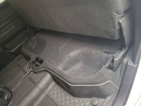 Used 2024 RAM 3500 Tradesman w/ Chrome Appearance Group image 19