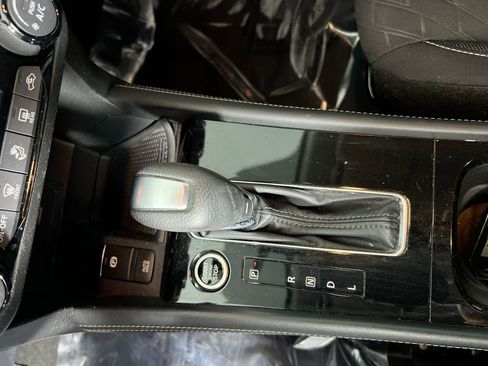 Used 2022 Nissan Kicks SV image 22