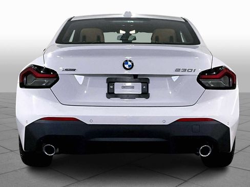 New 2025 BMW 230i xDrive Coupe w/ Convenience Package AWD/4WD image 4