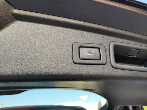 Used 2016 Subaru Forester 2.0XT Touring w/ Eyesight & Navigation System AWD/4WD image 20