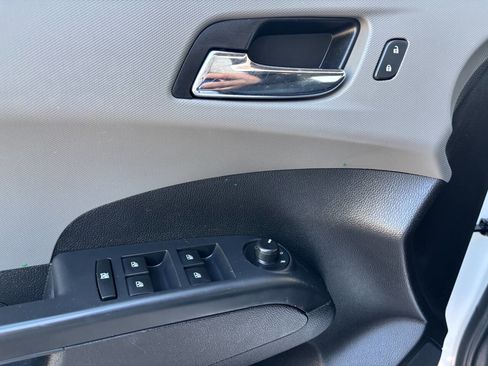 Used 2015 Chevrolet Sonic LT image 25