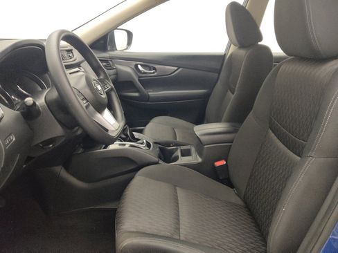 Used 2017 Nissan Rogue S FWD image 17