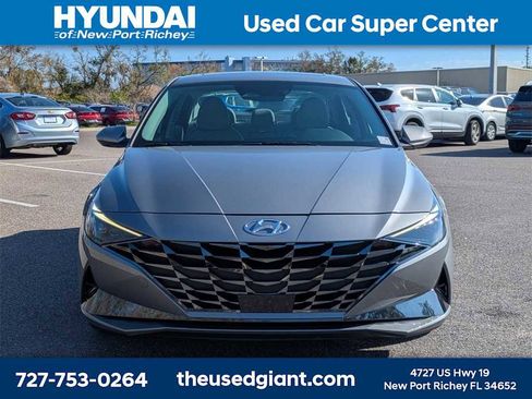 Used 2023 Hyundai Elantra Limited image 8