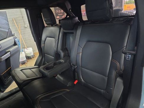 Used 2022 Ford Bronco Badlands image 14