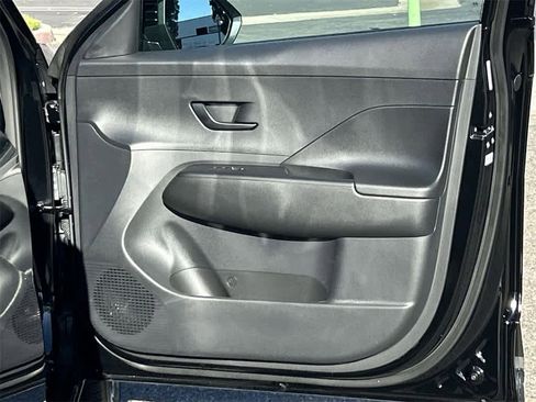 Certified 2025 Hyundai Kona SEL image 47