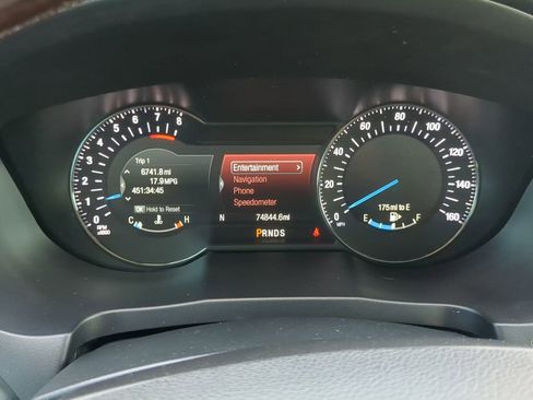 Used 2019 Ford Explorer Platinum image 33