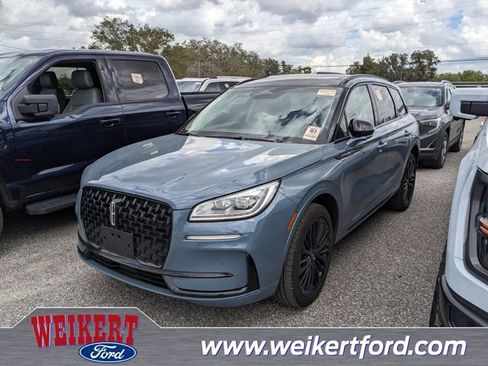 Used 2025 Lincoln Corsair Reserve w/ Equipment Group 202A image 1