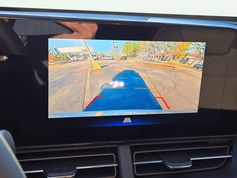 New 2026 Chevrolet Trax LT w/ LT Convenience Package image 18