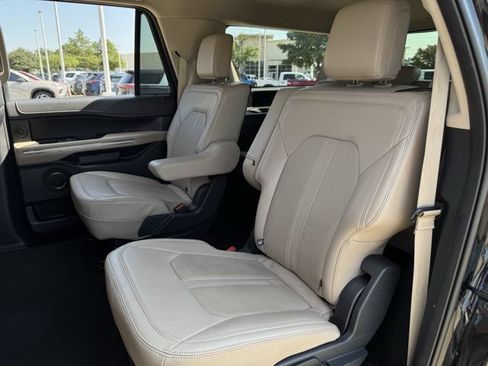 Used 2024 Ford Expedition Max Limited AWD/4WD image 30