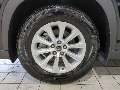 Used 2025 Toyota Grand Highlander AWD Hybrid image 28