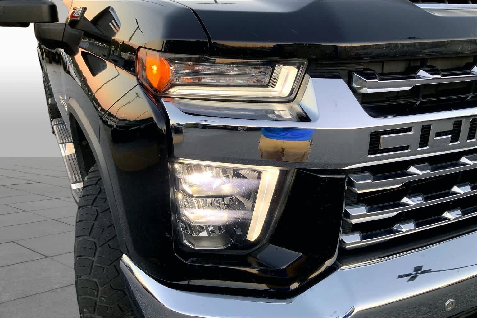 Used 2020 Chevrolet Silverado 2500 LTZ AWD/4WD image 25