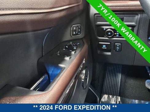 Certified 2024 Ford Expedition Limited image 28