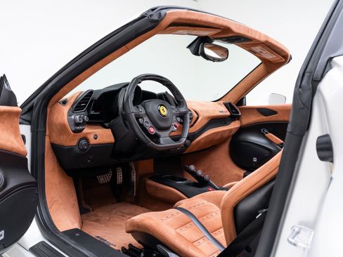 Used 2020 Ferrari 488 Pista Spider image 70