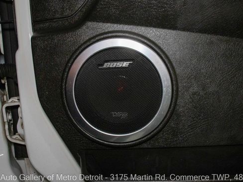 Used 2005 HUMMER H2 Base 4WD 4dr SUV w/ Preferred Equipment Group image 35