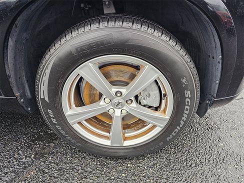 Used 2017 Volvo XC90 T5 Momentum w/ Vision Package image 9