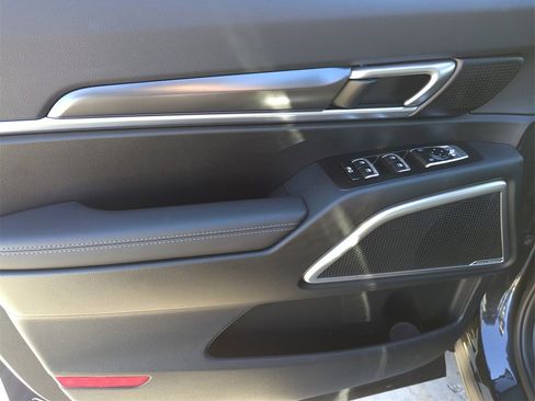 New 2025 Kia Telluride S image 18