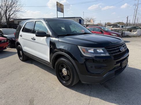 Used 2018 Ford Explorer 4WD Police Interceptor image 3