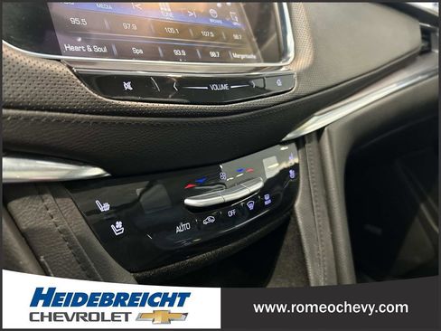 Certified 2017 Cadillac XT5 Premium Luxury image 26