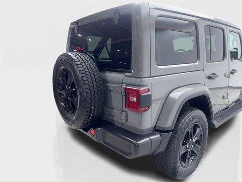 Used 2023 Jeep Wrangler Altitude image 18
