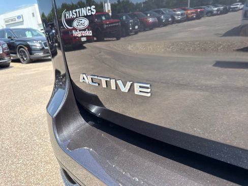 Used 2025 Ford Expedition Active AWD/4WD image 4