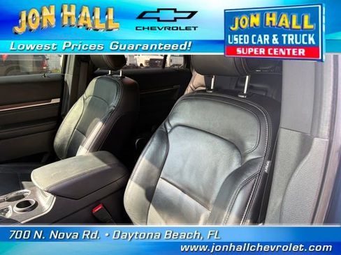 Used 2017 Ford Explorer Limited image 20