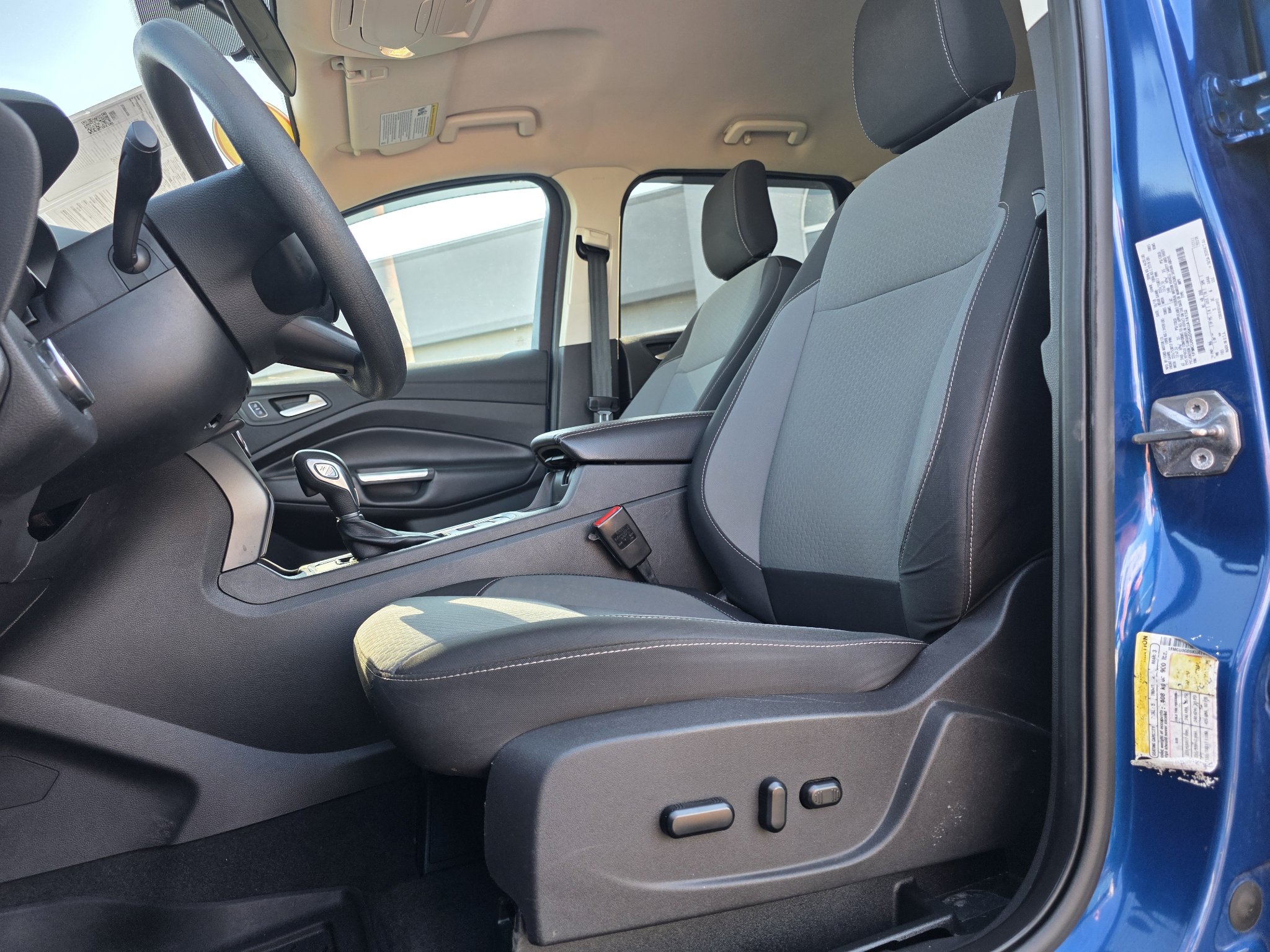 Used 2019 Ford Escape SE FWD image 15