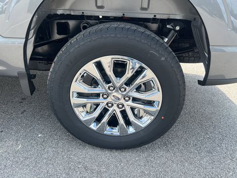 New 2025 Ford F150 Lariat w/ Equipment Group 501A Mid image 37