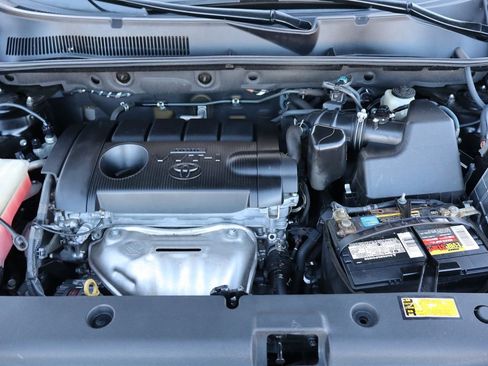 Used 2012 Toyota RAV4 FWD w/ Value Pkg image 38