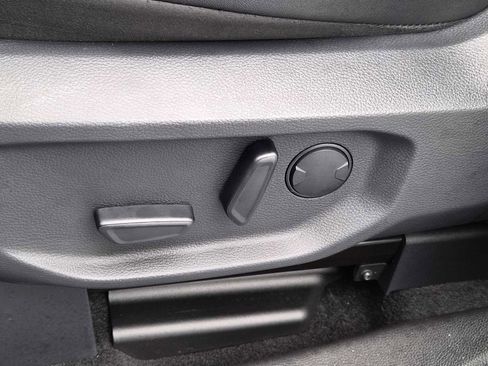 Used 2025 Ford Ranger Lariat w/ Advanced Towing Package image 16