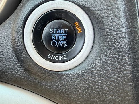Used 2012 Dodge Journey SXT w/ Comfort/Convenience Group AWD/4WD image 15