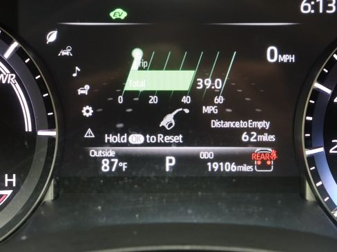 Certified 2025 Toyota Highlander XLE AWD/4WD image 44